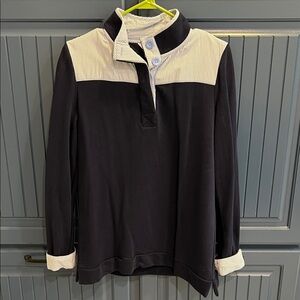 Crown & Ivy Women’s Medium Blue Seersucker 1/4 Pullover Sweatshirt